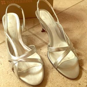 Naturalizer Women’s silver heels